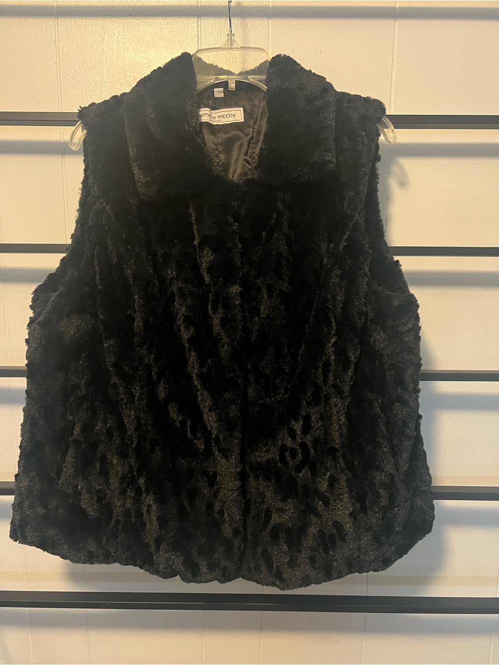 Rare Women’s Size Medium Black Faux Fur, Pamela McCoy Collection, G